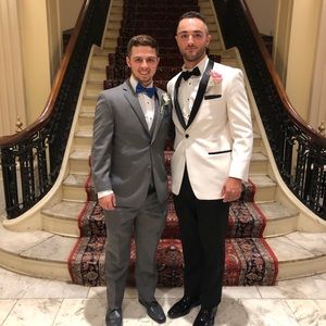 Meet your Posher, Eric